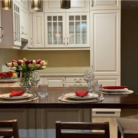 2 bedroom villa with heated pool & tennis court near Zadar, sleeps 4